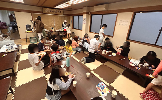 お弁当・食材の配布